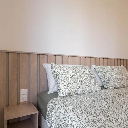 Pool View Azur Deluxe & Apartmán Varna