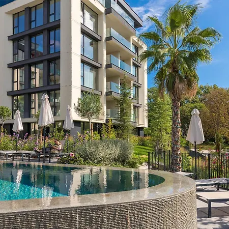 Apartmán Pool View Azur Deluxe & Varna