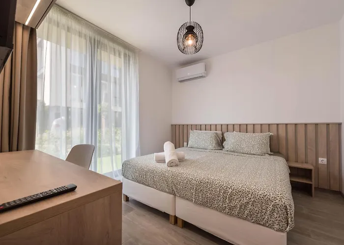 Pool View Azur Deluxe Resort&spa * Varna