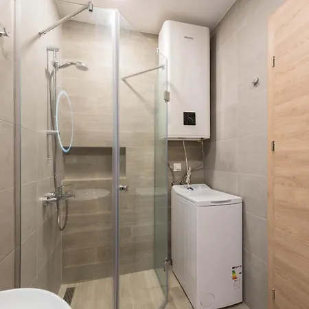 Pool View Azur Deluxe & شقة