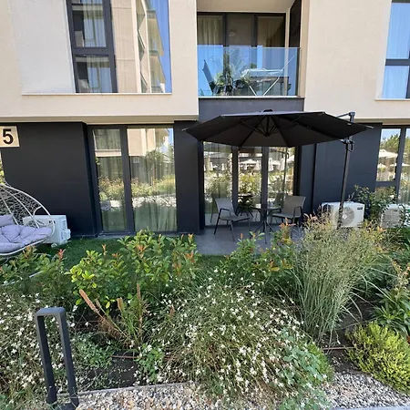 Pool View Azur Deluxe & * Várna