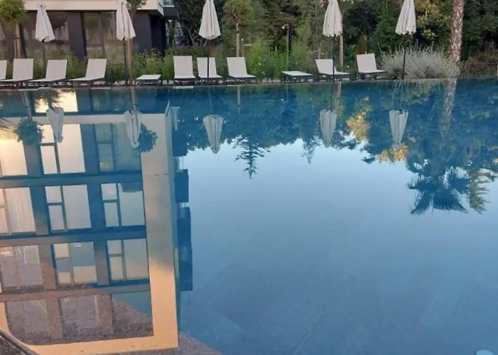 Pool View Azur Deluxe Resort&spa *