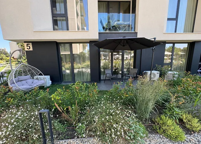 Pool View Azur Deluxe Resort&spa * Varna